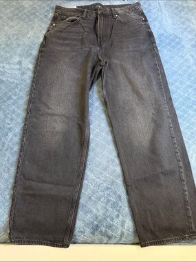 H&M Men's Straight-Leg Jeans in Washed Black